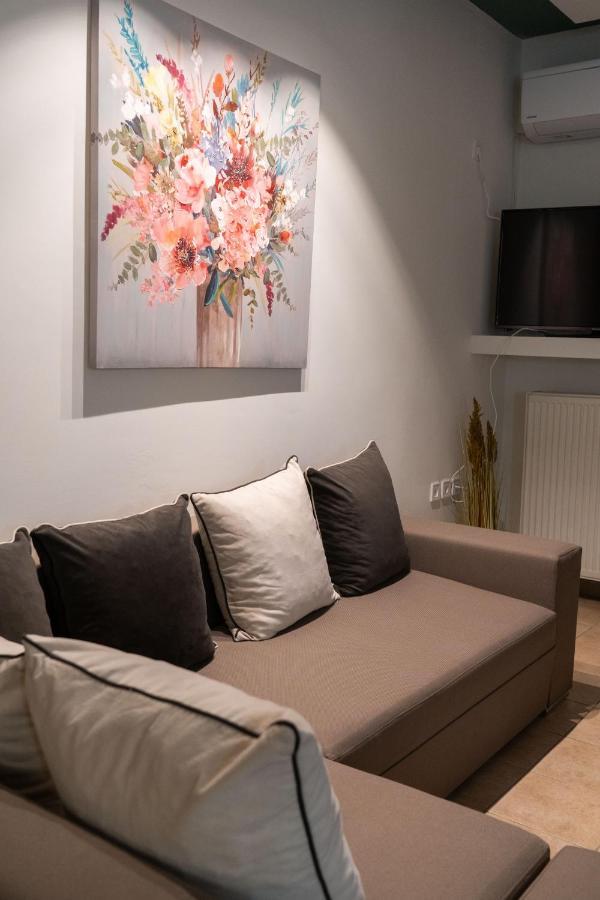 The Whole Packet C4 Center With Parking Appartement Larissa Buitenkant foto